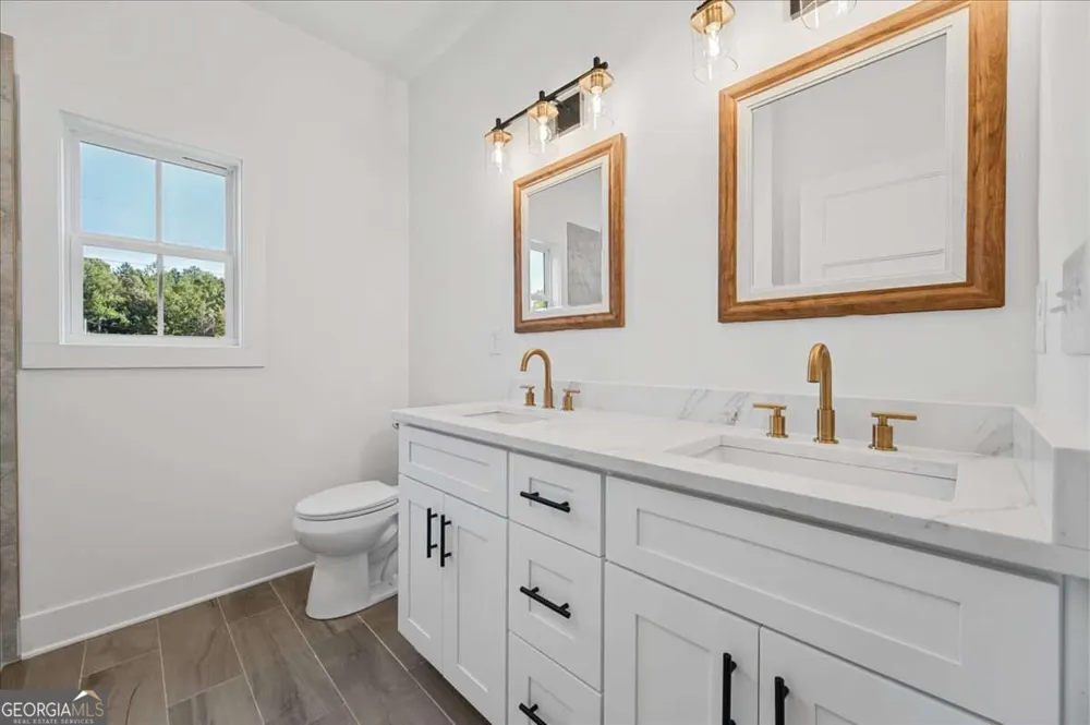 24 Satcher RD Taylorsville, GA 30178