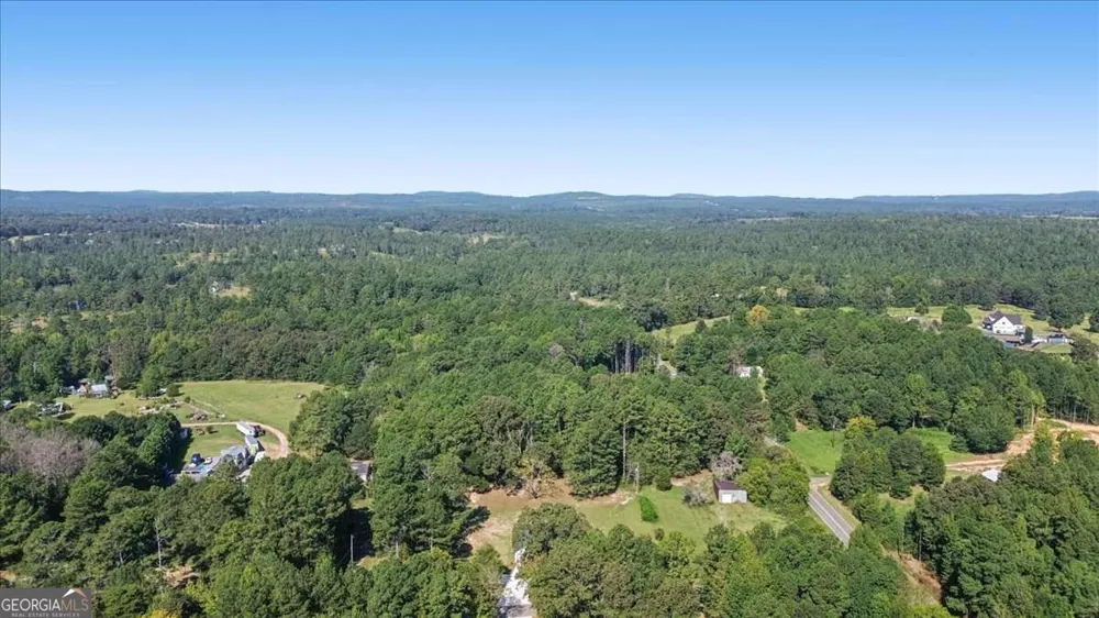 24 Satcher RD Taylorsville, GA 30178