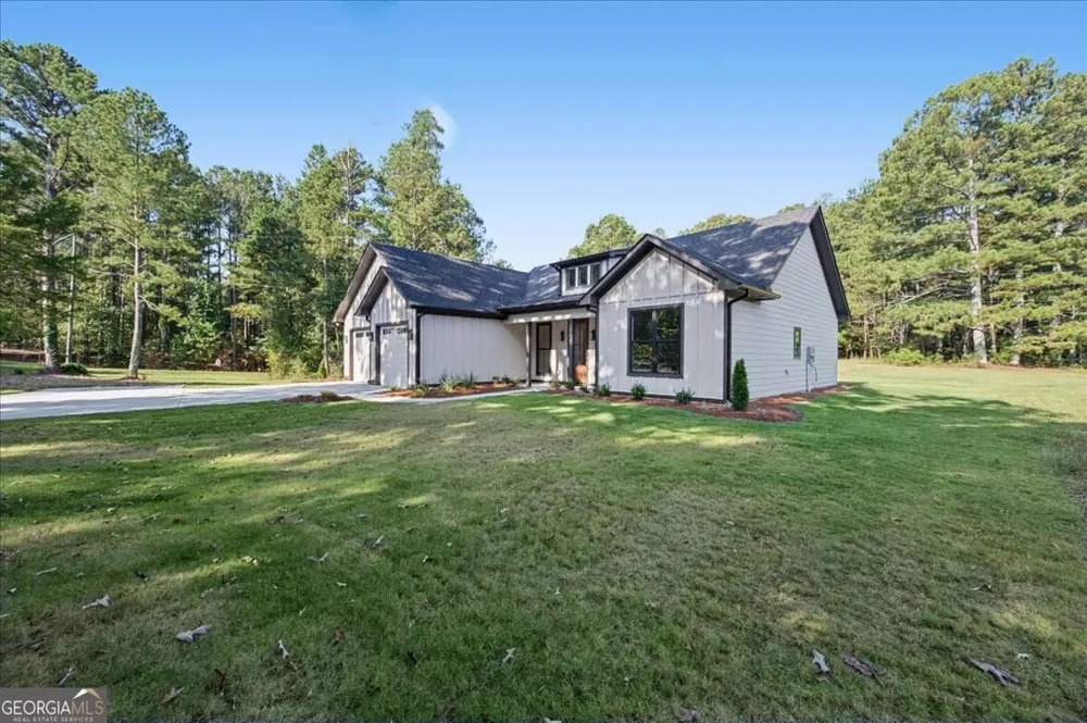24 Satcher RD Taylorsville, GA 30178