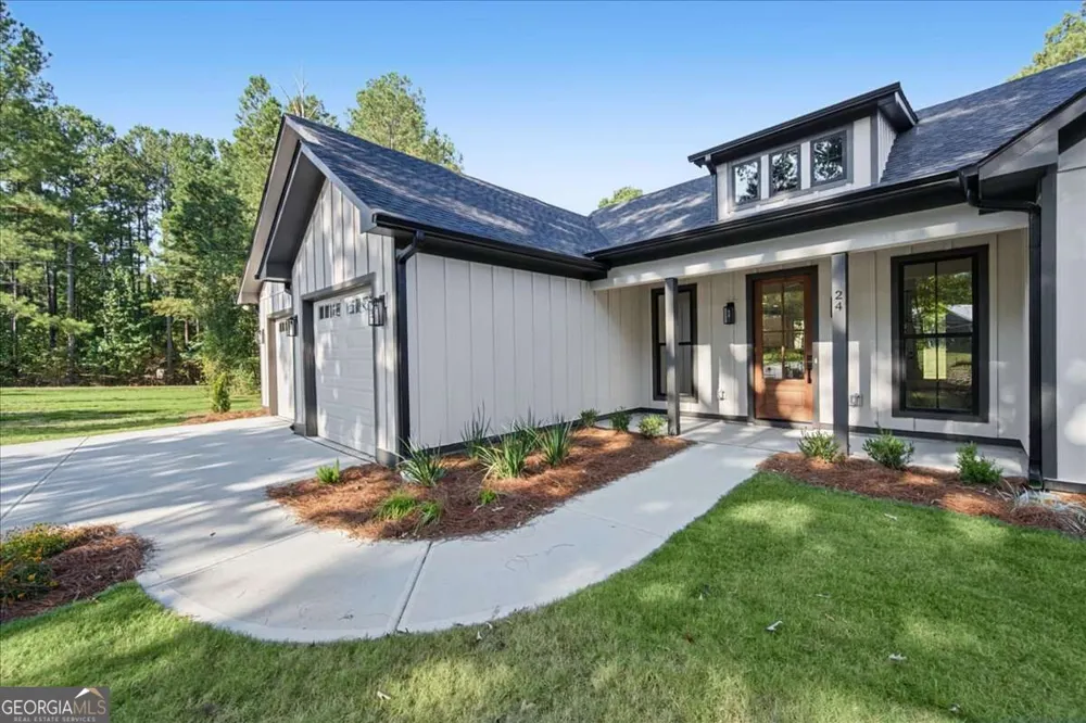24 Satcher RD Taylorsville, GA 30178
