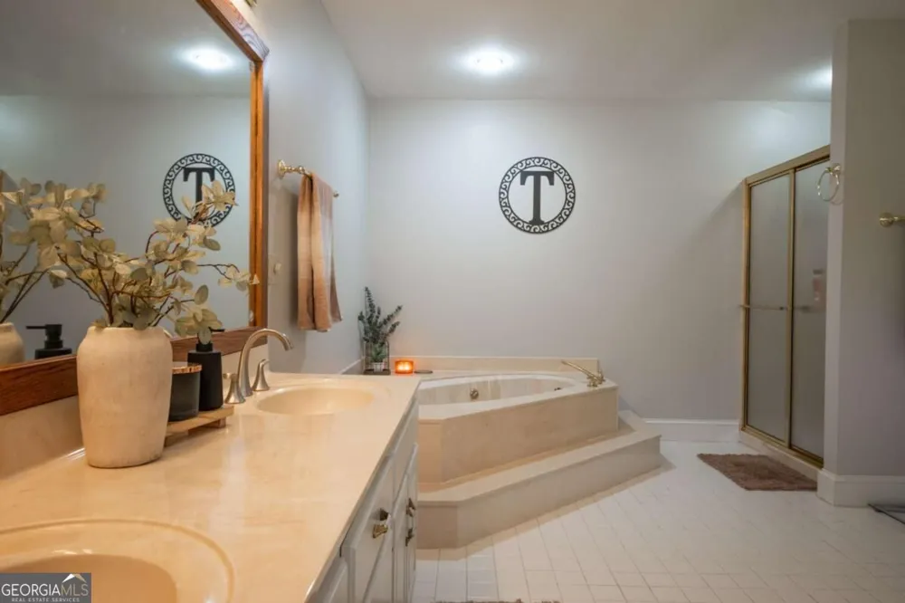 1250 Daandra DR Watkinsville, GA 30677