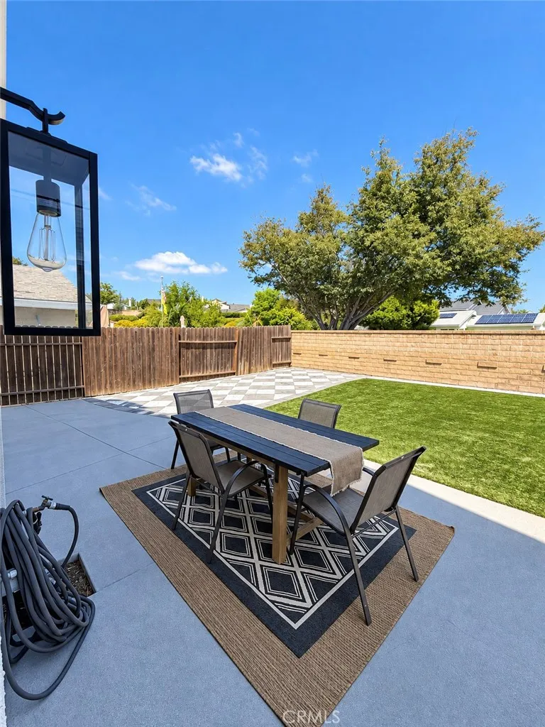 27531 Halcon Mission Viejo, CA 92691
