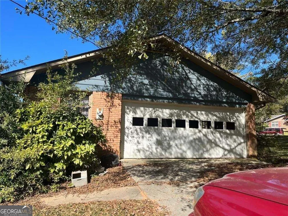 149 Hill LN Ellenwood, GA 30294