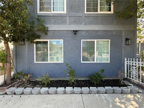 2555 S Prairie Dunes