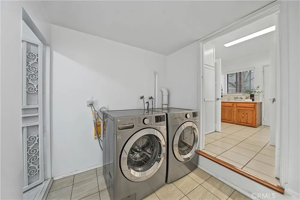 12105 Rideout Place Whittier, CA 90601