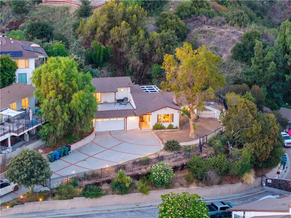12105 Rideout Place Whittier, CA 90601