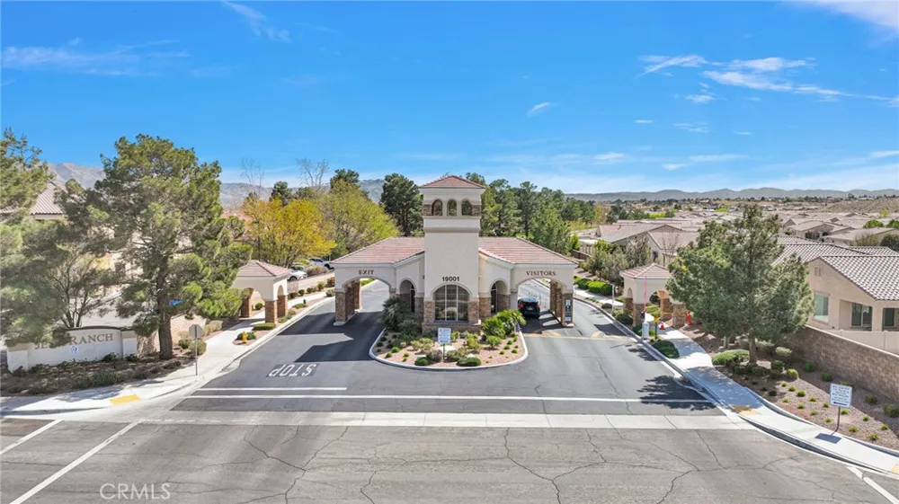 19237 Elm Drive Apple Valley, CA 92308