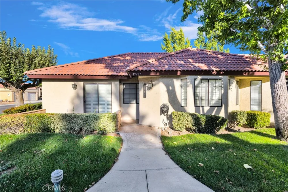 19237 Elm Drive Apple Valley, CA 92308