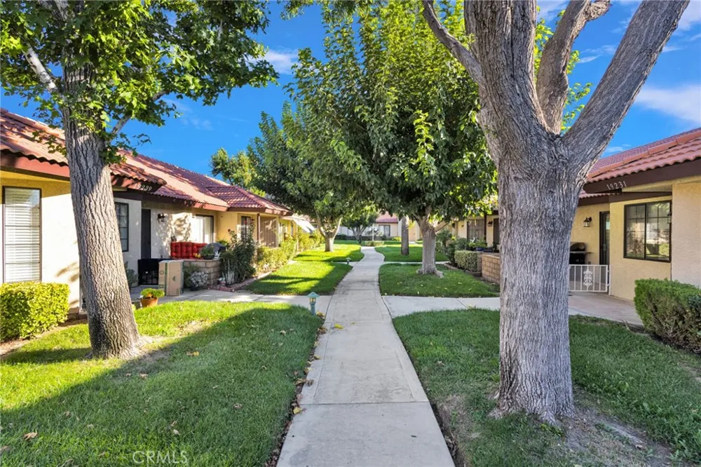 19237 Elm Drive Apple Valley, CA 92308