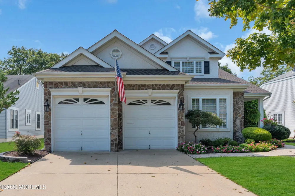 18 Spyglass Drive Jackson, NJ 08527