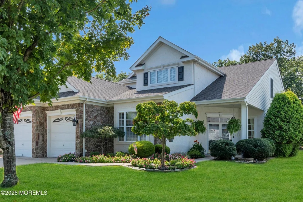 18 Spyglass Drive Jackson, NJ 08527