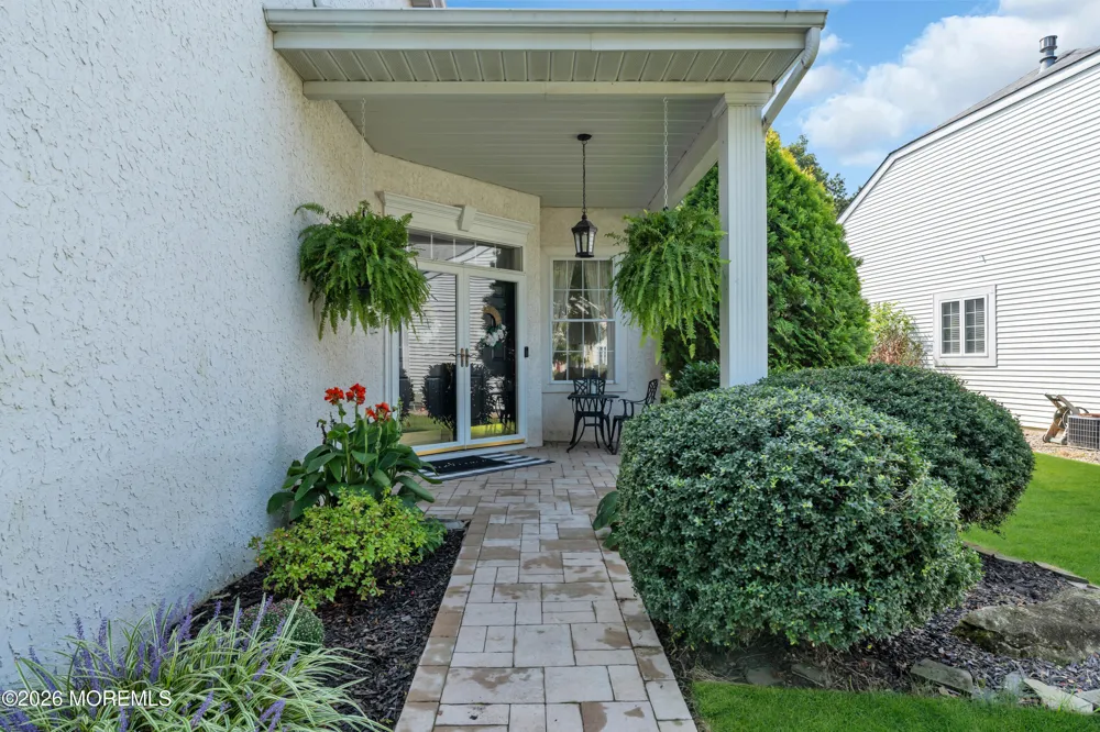 18 Spyglass Drive Jackson, NJ 08527