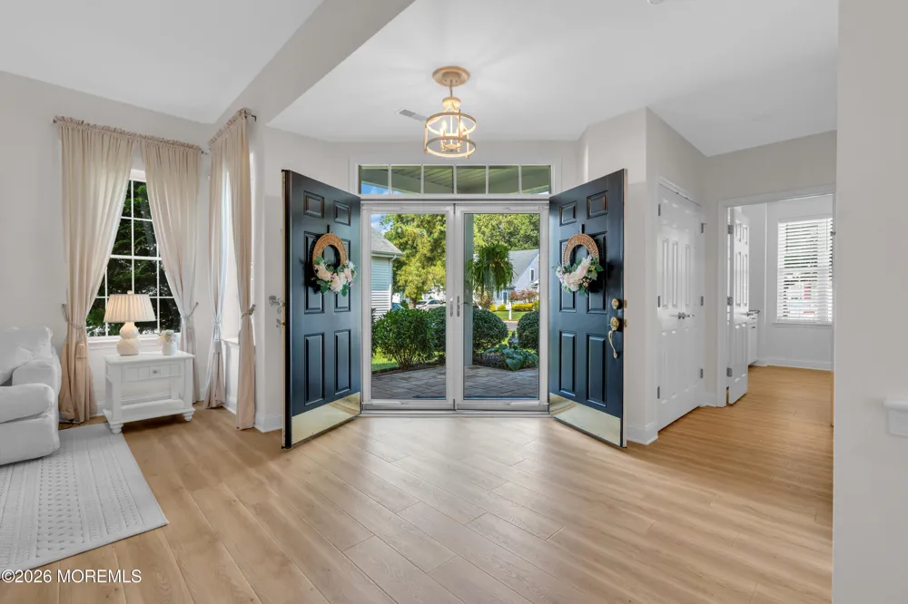 18 Spyglass Drive Jackson, NJ 08527