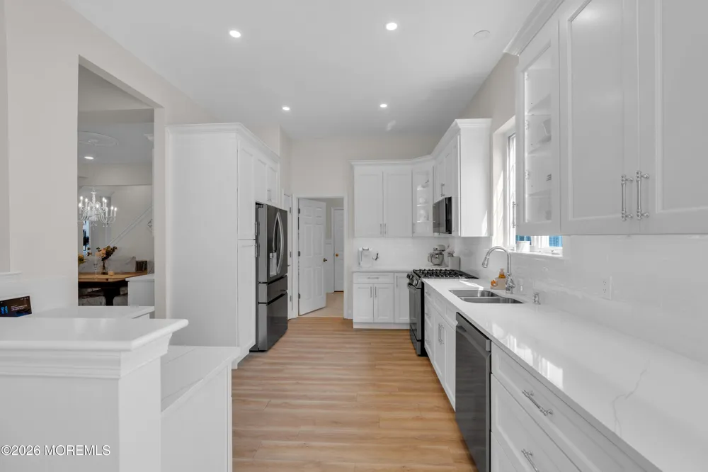 18 Spyglass Drive Jackson, NJ 08527