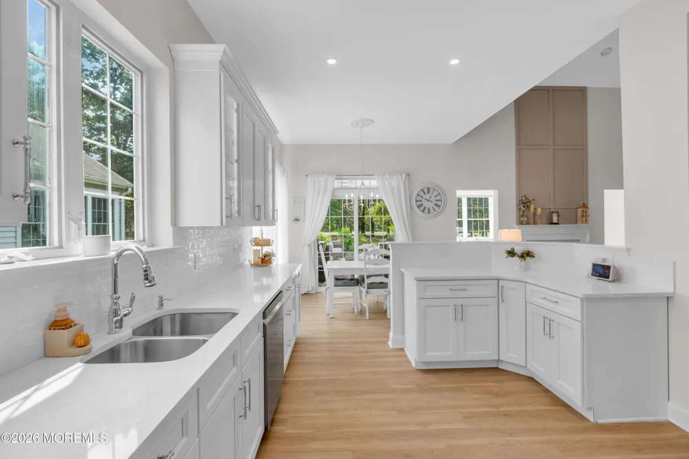 18 Spyglass Drive Jackson, NJ 08527