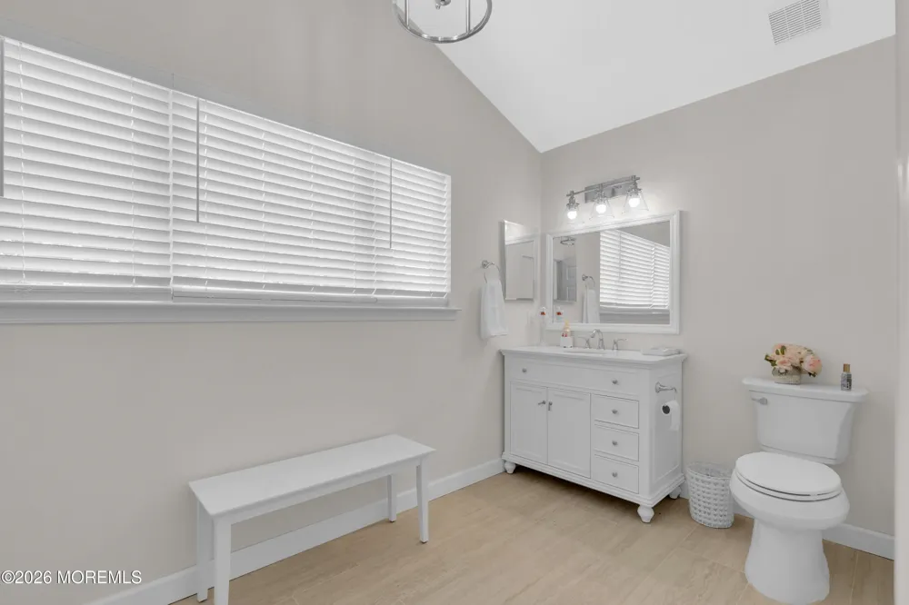 18 Spyglass Drive Jackson, NJ 08527