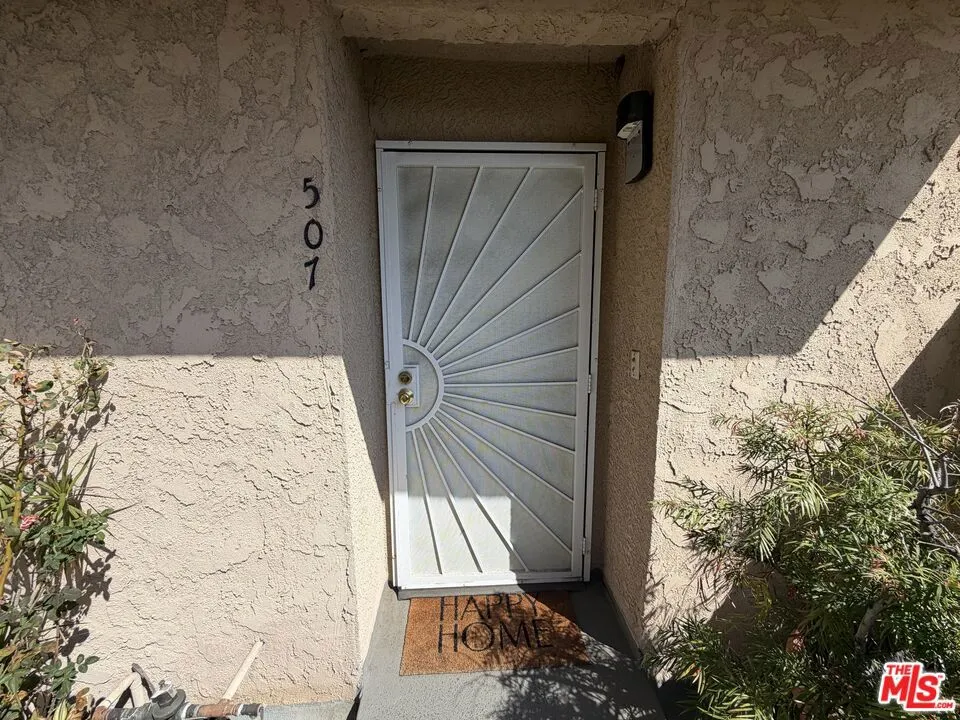 6840 Balboa Boulevard #507 Los Angeles, CA 91406