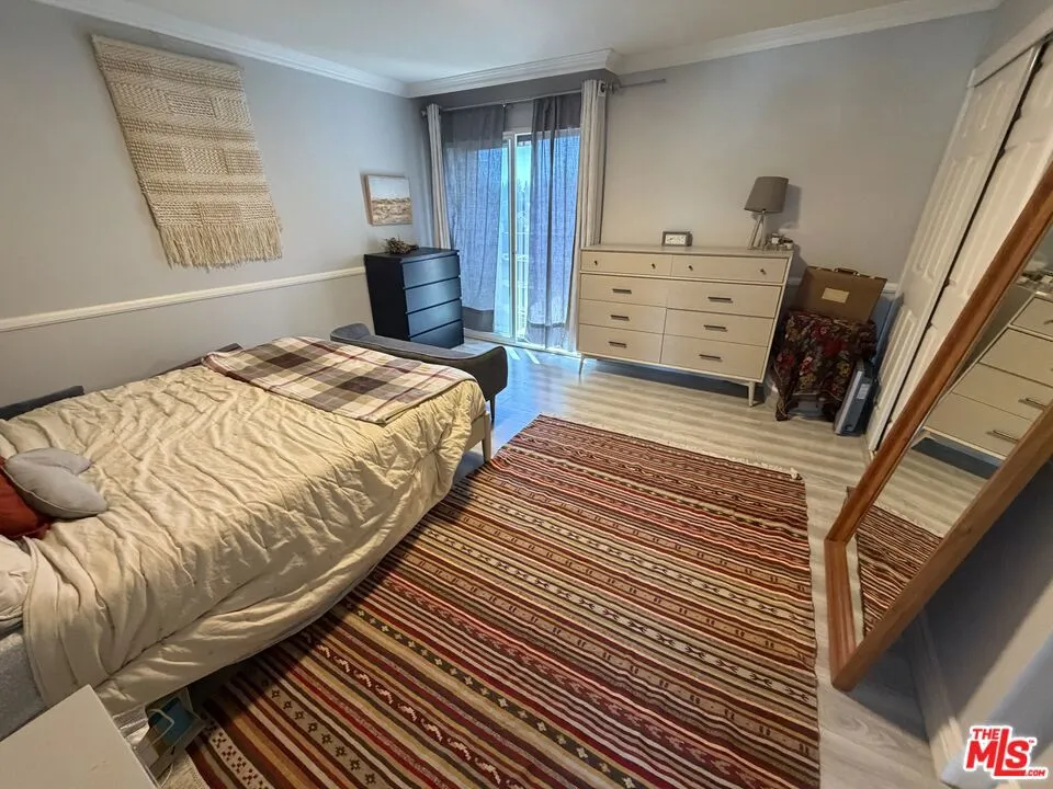 6840 Balboa Boulevard #507 Los Angeles, CA 91406