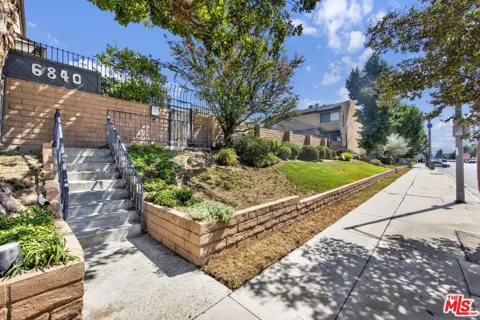 6840 Balboa Boulevard #507