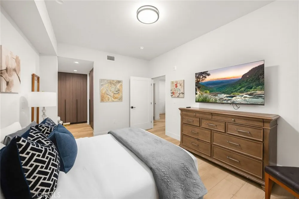 150 S Oak Knoll Avenue Pasadena, CA 91101