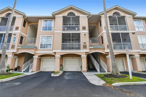 4304 BAY CLUB CIRCLE #0