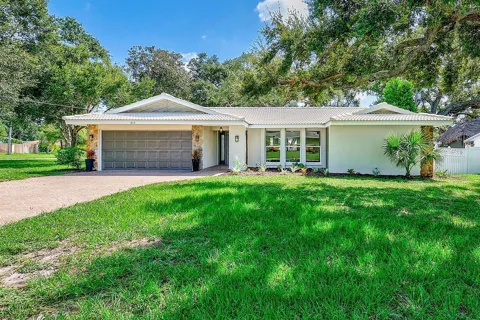 833 TALLOWOOD DRIVE