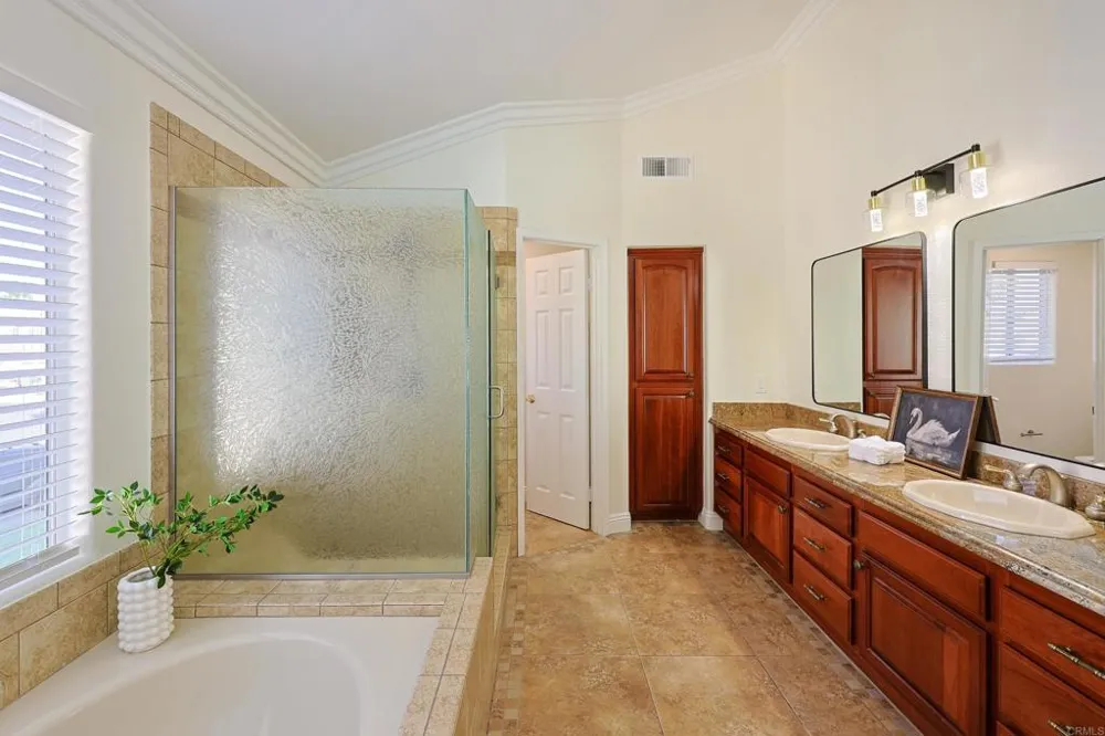 542 Port Harwick Chula Vista, CA 91913