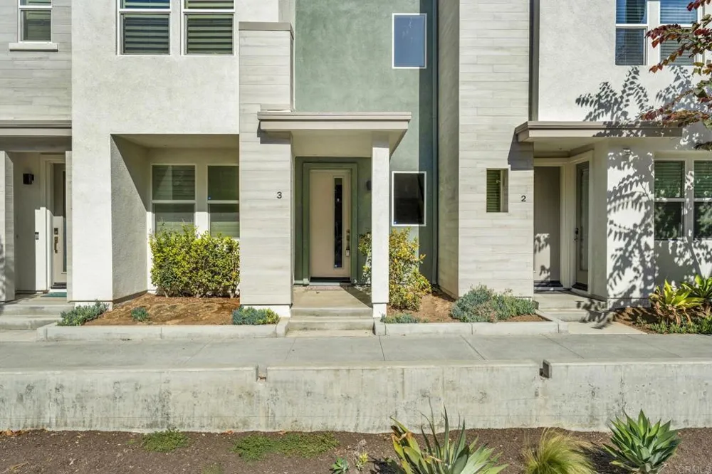 2058 Quartet Loop #3 Chula Vista, CA 91915