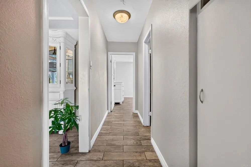 2424 Washington Street Lemon Grove, CA 91945