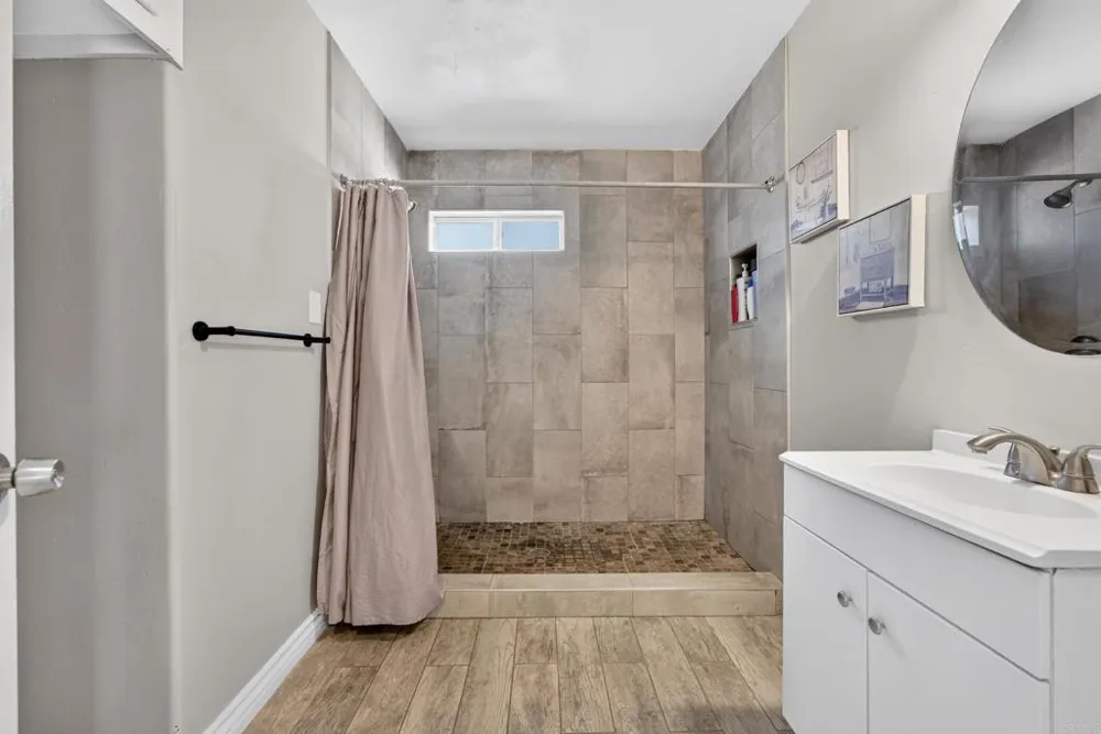2424 Washington Street Lemon Grove, CA 91945