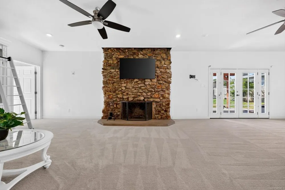 2424 Washington Street Lemon Grove, CA 91945