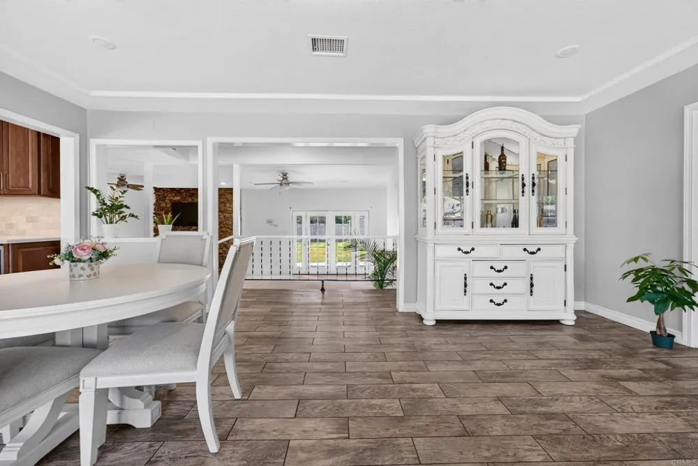 2424 Washington Street Lemon Grove, CA 91945