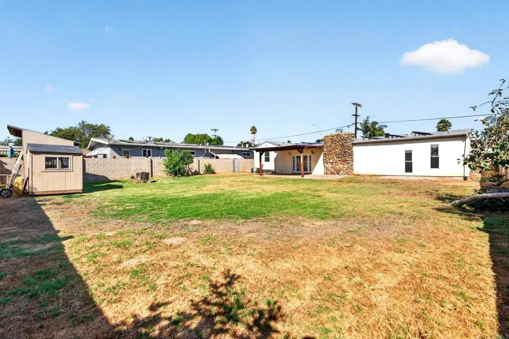 2424 Washington Street Lemon Grove, CA 91945