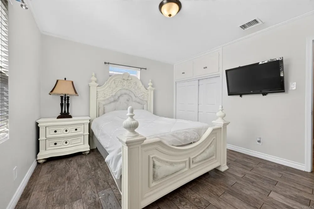 2424 Washington Street Lemon Grove, CA 91945
