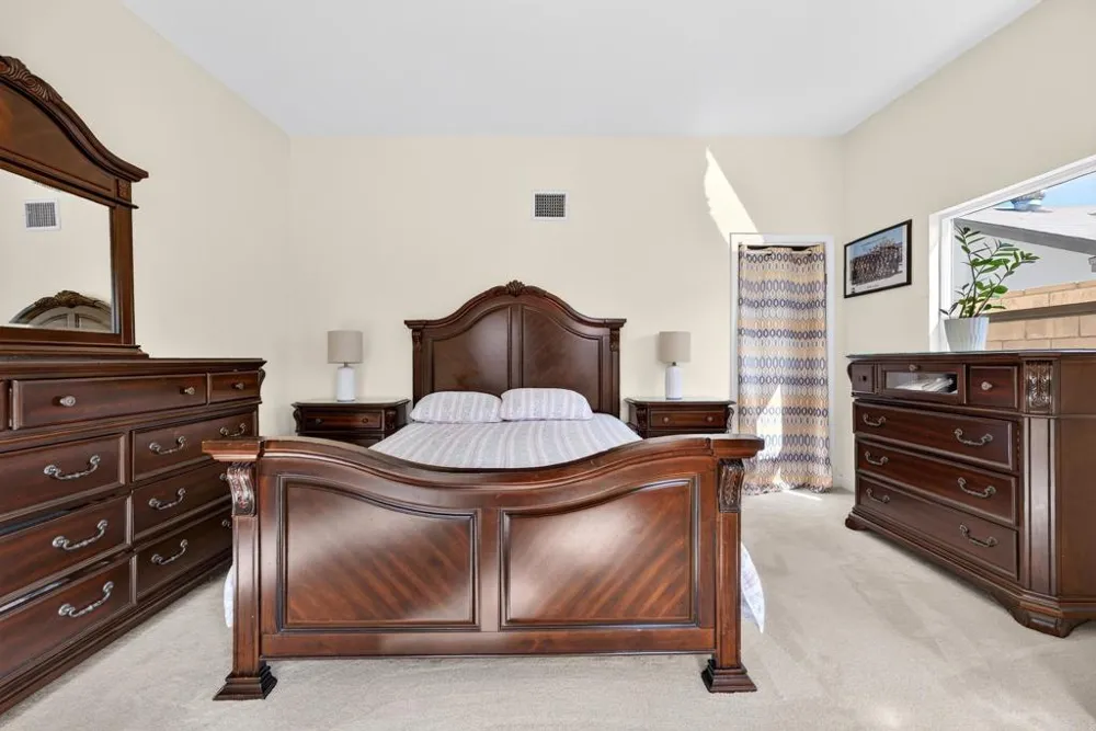 2424 Washington Street Lemon Grove, CA 91945
