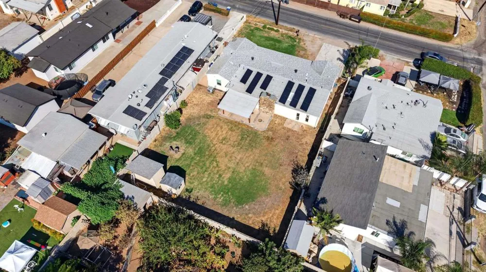 2424 Washington Street Lemon Grove, CA 91945