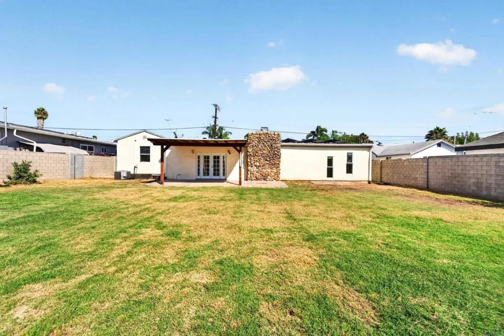 2424 Washington Street Lemon Grove, CA 91945