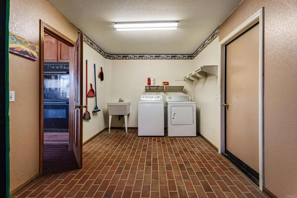 1825 La Posta Rd Campo, CA 91906