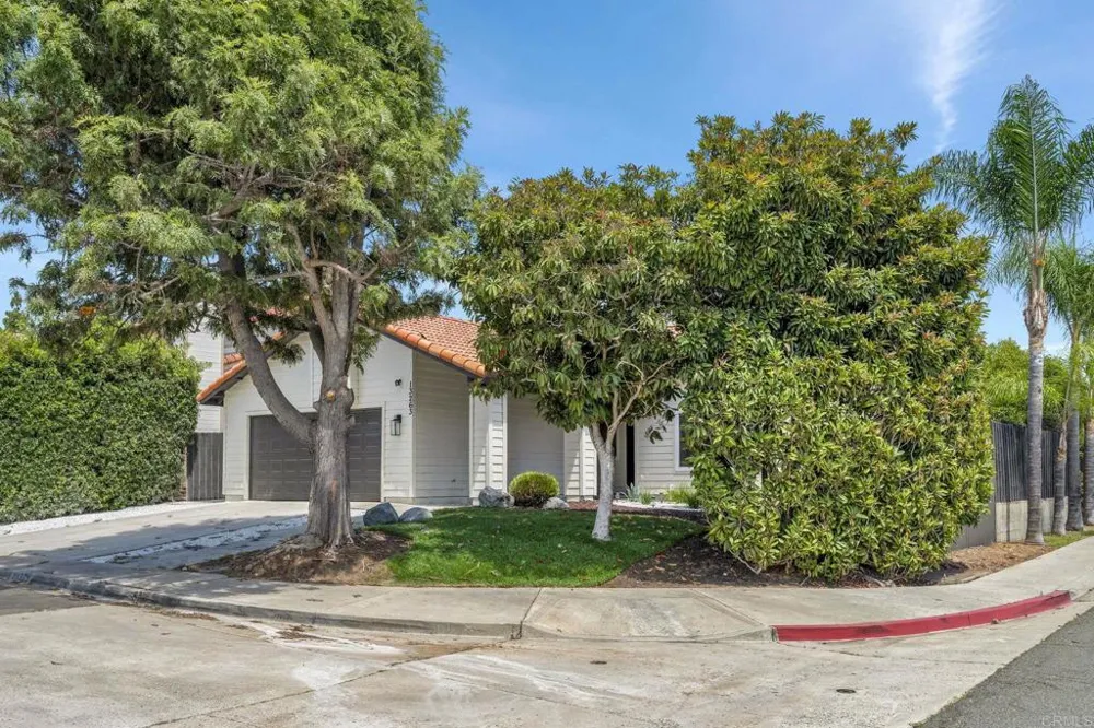 13263 Russet Leaf Lane San Diego, CA 92129