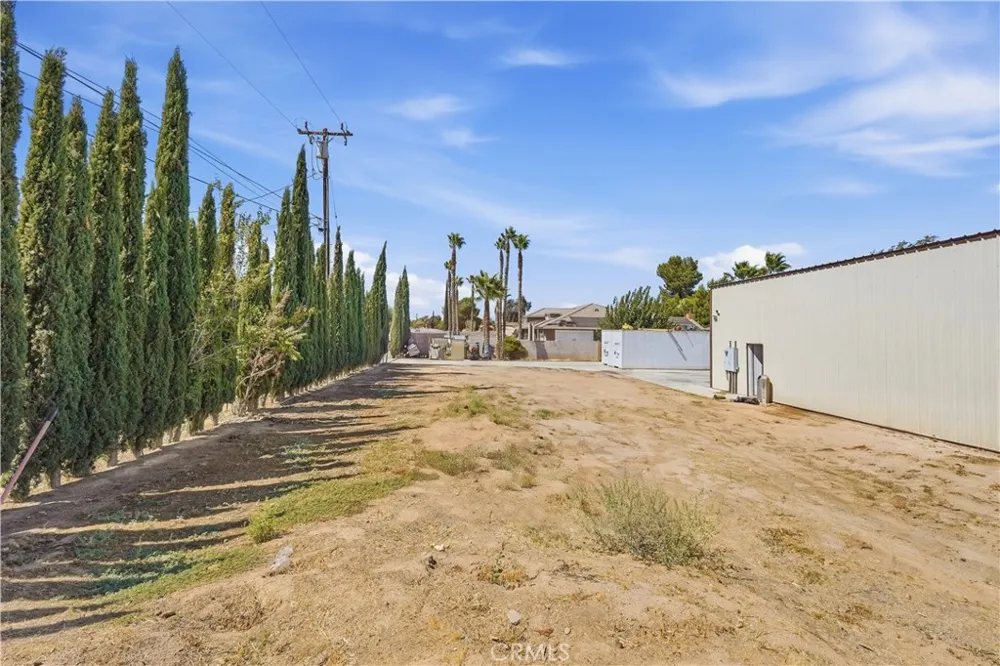 14940 Mesa Street Hesperia, CA 92345