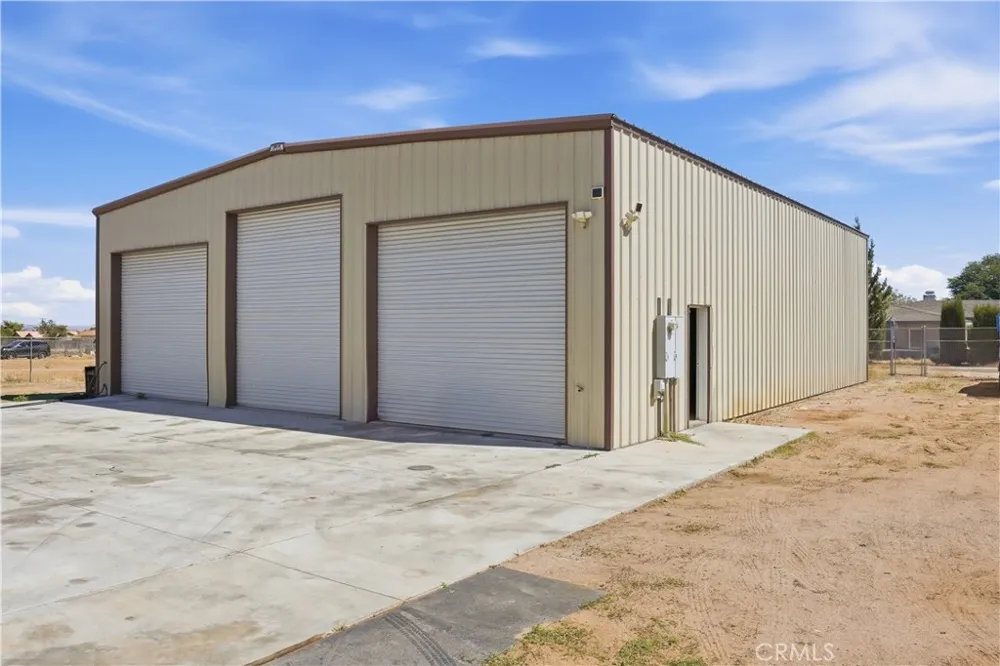 14940 Mesa Street Hesperia, CA 92345