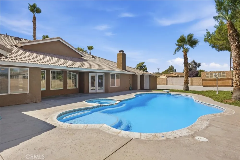 14940 Mesa Street Hesperia, CA 92345