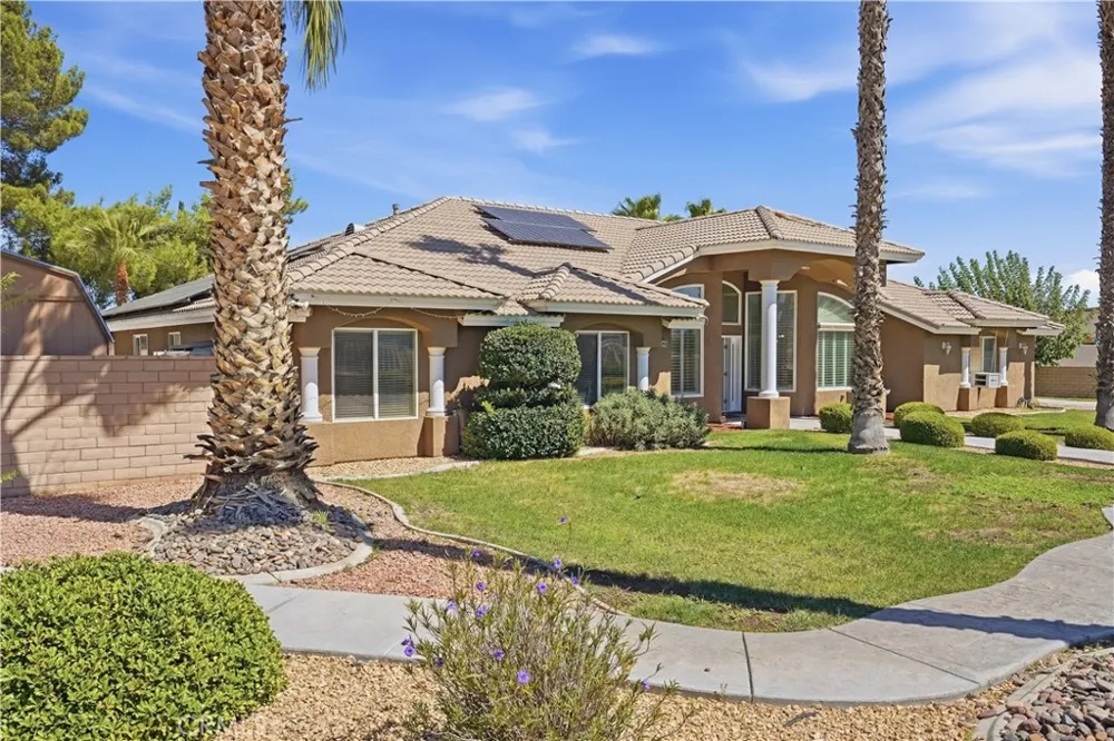 14940 Mesa Street Hesperia, CA 92345