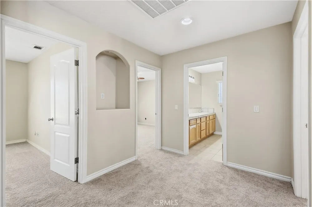 14940 Mesa Street Hesperia, CA 92345
