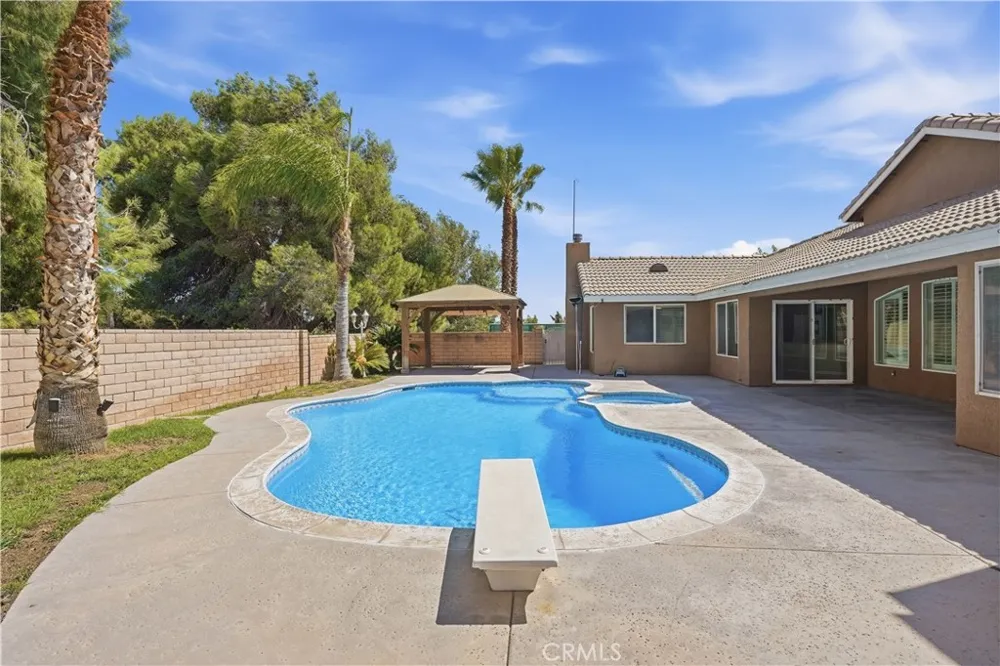 14940 Mesa Street Hesperia, CA 92345