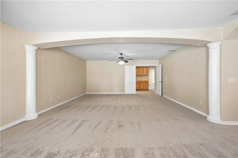 14940 Mesa Street Hesperia, CA 92345