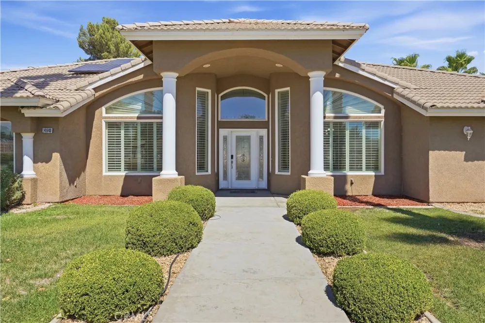 14940 Mesa Street Hesperia, CA 92345