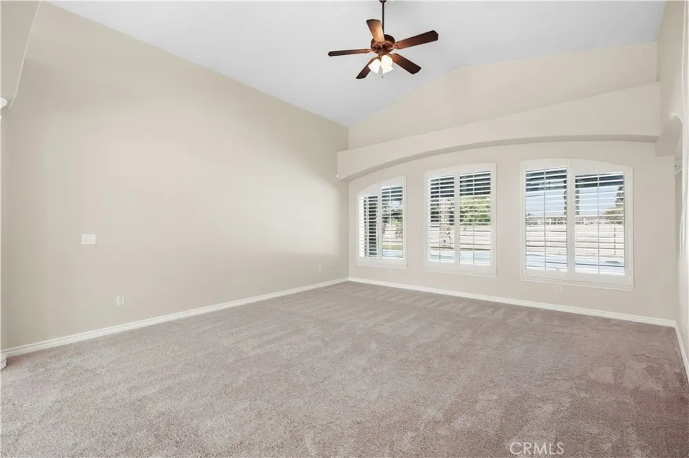 14940 Mesa Street Hesperia, CA 92345