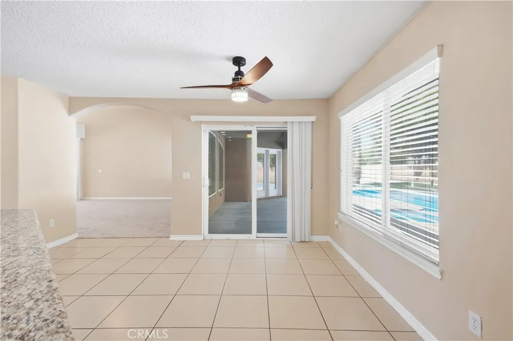 14940 Mesa Street Hesperia, CA 92345
