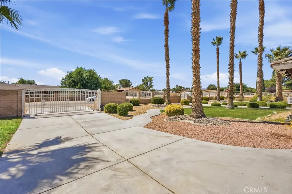 14940 Mesa Street Hesperia, CA 92345